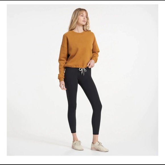vuori restore crew pullover